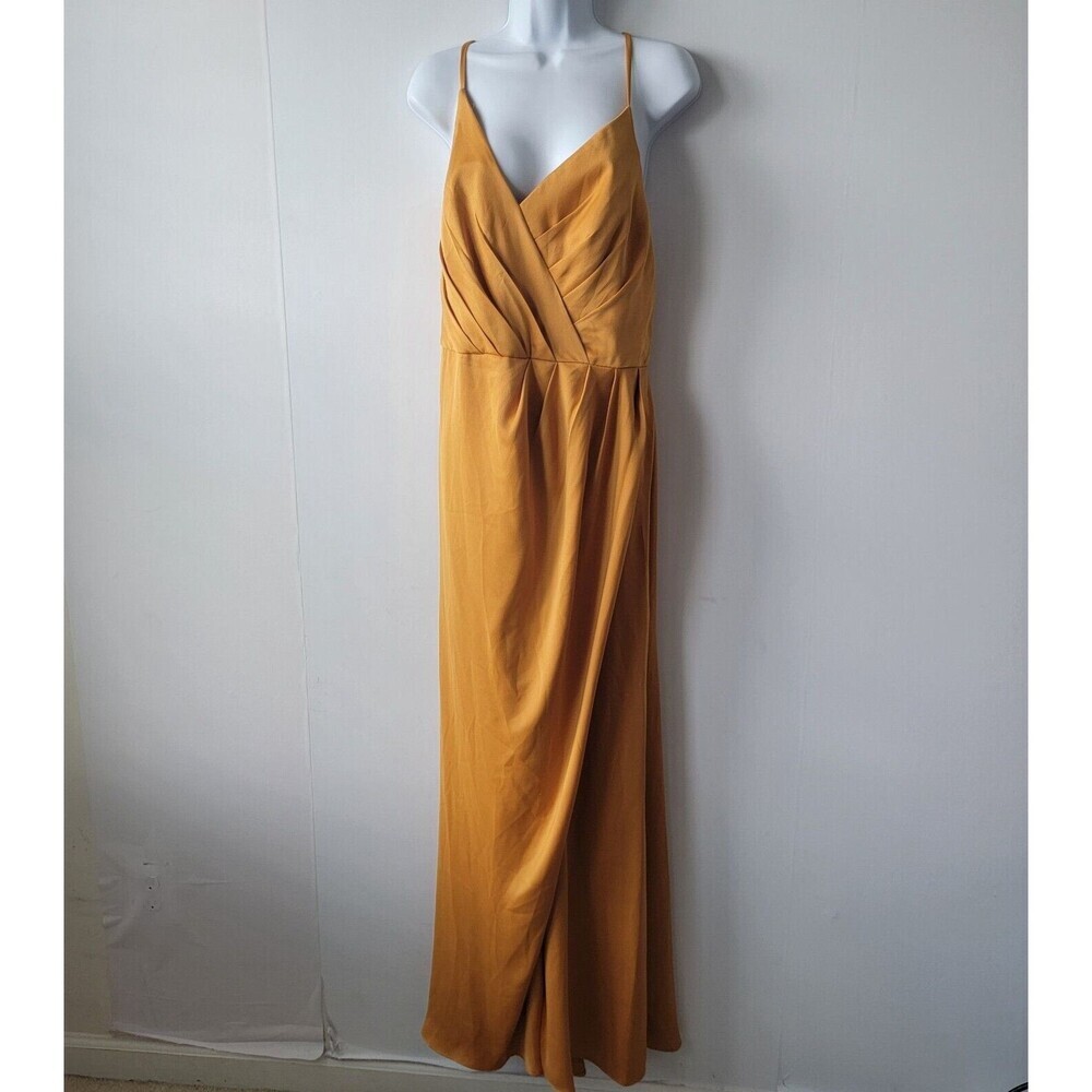 David's bridal spaghetti strap crepe-back satin bridesmaid dress size 16